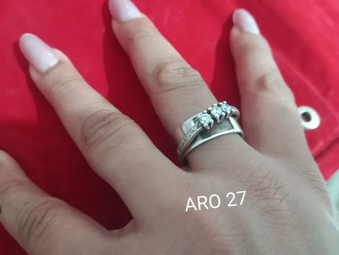 anel em prata com Zircônia
