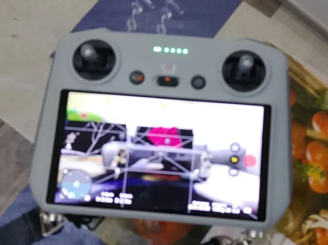 DRONE DJI MINI 3 COM 2 BATERIAS