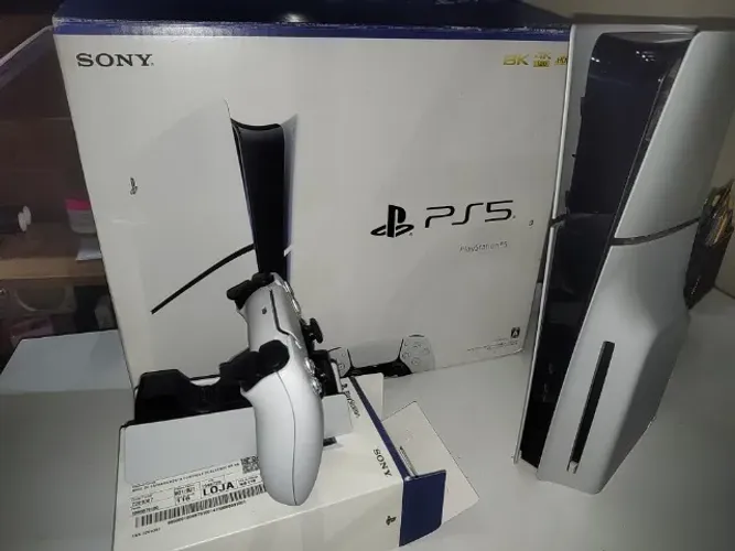 Vendo PlayStation 5 (PS5) com leitor de disco