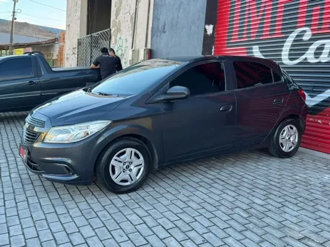 Chevrolet Onix JOY Hatch 1.0 8V Flex Mec. 4P 2018