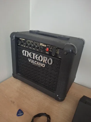 Amplificador Meteoro 35w