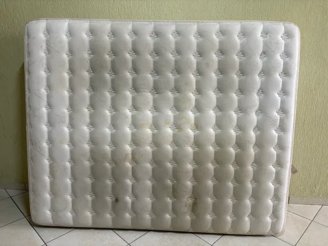 Cama box e colchão castor queen