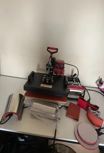 Vende se prensa 8x1 nova