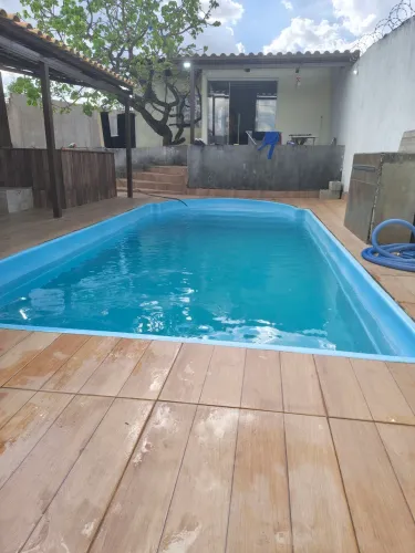 Vendo sitio com piscina, ofurô e 1 chalé completo