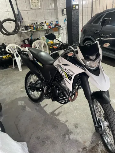 Lander 250cc quilometragem baixa