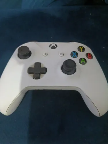 Controle Xbox one semi novo