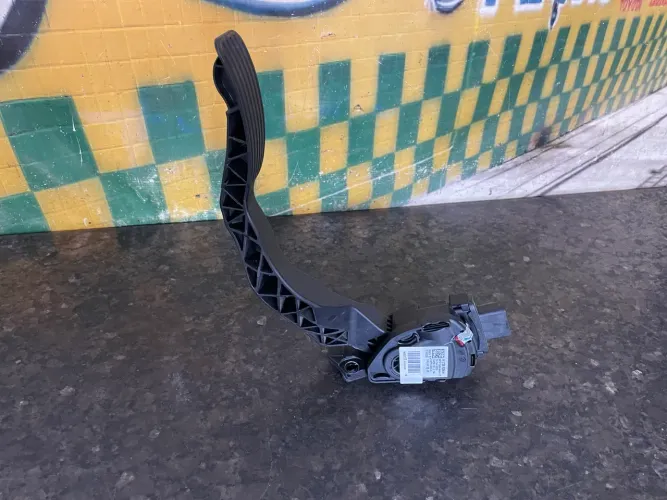Pedal de acelerador Citröen c4 cactus *0
