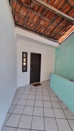 Aluga-se apartamento de 1/4 vazio *