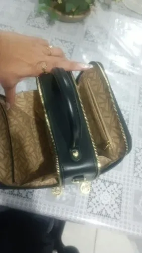 Vendo bolsa nova de mão nunca usada