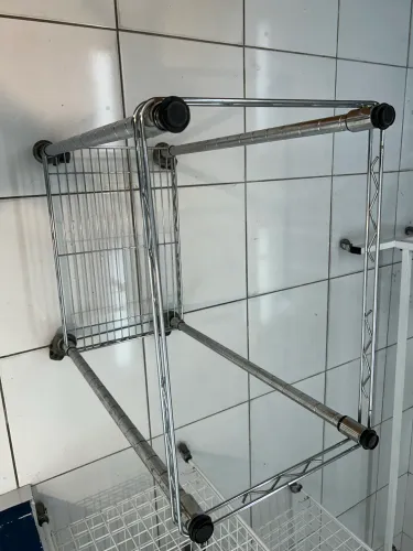 Carrinho serviço inox com rodas 