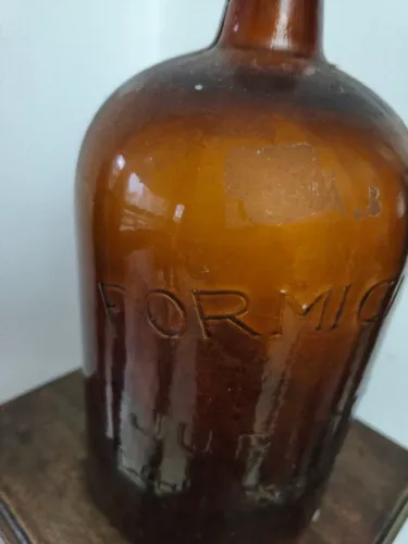 Garrafa antiga anos 50 de formicida Júpiter
