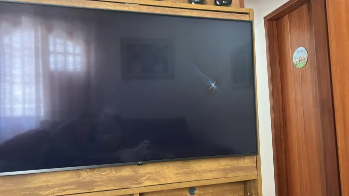 Vendo tv LG 55, Obs: está com a tela quebrada