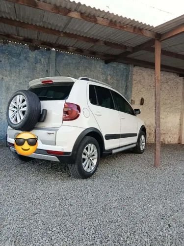 Volkswagen Crossfox 1.6 MI Total Flex 8V 5P 2013