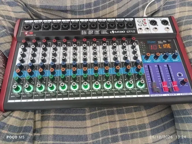 MESA DE SOM 12 CANAIS COMBO P10/XLR