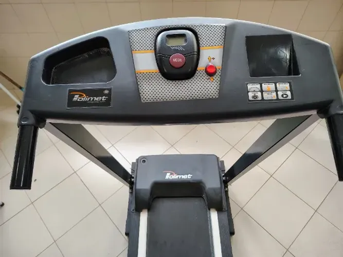 Esteira Elétrica EP-10K Polimet Academia Residencial 220V Cor Preta