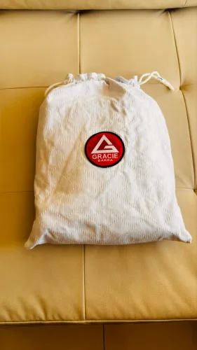 Kimono Gracie Barra Edição especial
