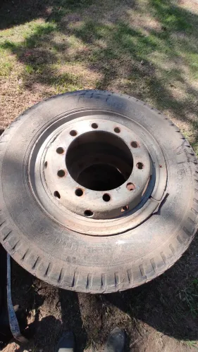 Roda 20, com câmara, 10 furos 