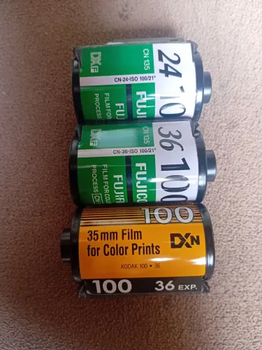 ROLOS DE FILME 35MM VENCIDOS (KODAK E FUJFILM)