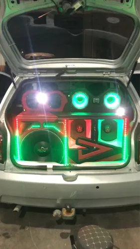 Som automotivo