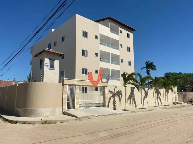 Apartamento com 2 dormitórios à venda, 57 m² por R$ 140.000,00 - Barroso - Fortaleza/CE