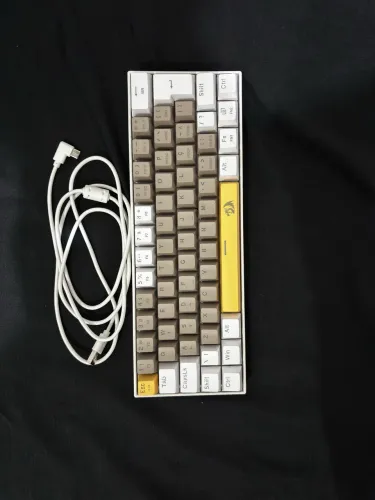 VENDO TECLADO MECÂNICO LAKSHMI REDRAGON.