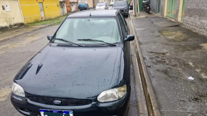 Ford Escort GL 1.8i 16V 4P 2000