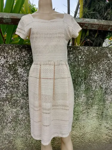 Vestido nude, renda com forro TM M da loja Marisa