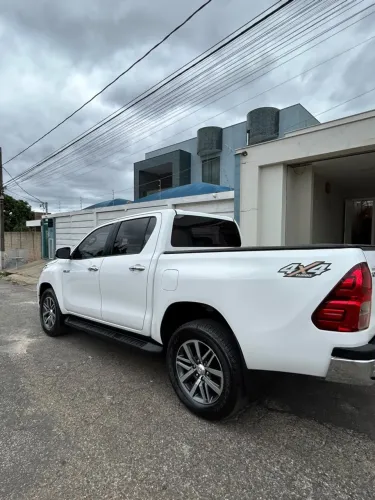 Toyota Hilux CD SRV 4X4 2.8 TDI Diesel Aut. 2020