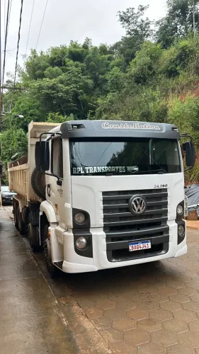 Caminhão Vw 24280 caçamba