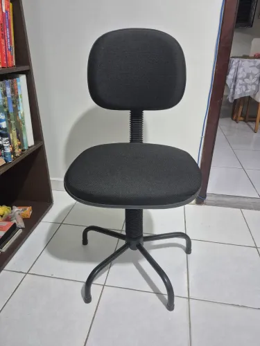 Cadeira de costura e apoio para outros fins