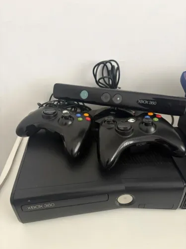 Xbox 360 com kinet