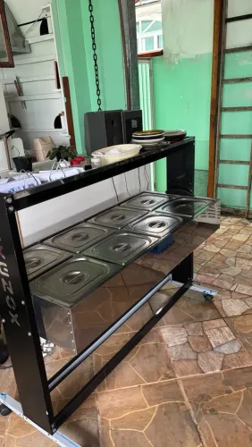 buffet semi-novo (8 meses de uso)