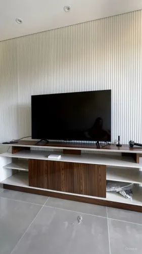 TELEVISÃO E RACK