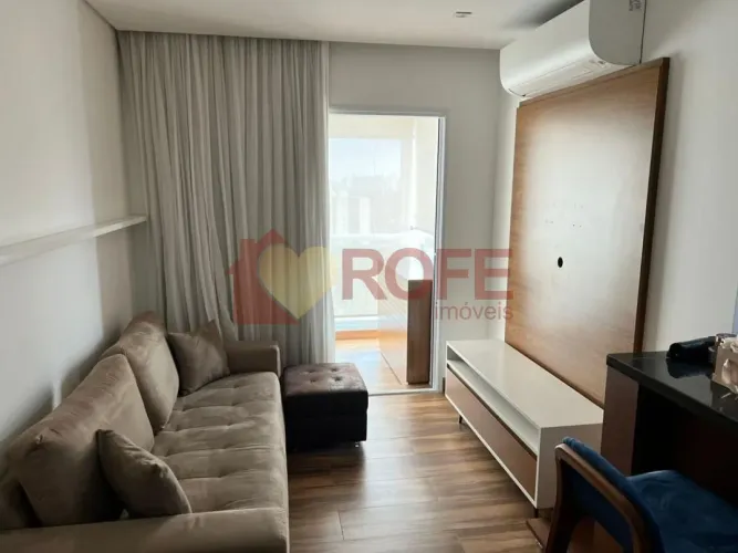 Apartamento Semi mobiliado, andar alto, 2 dormitórios 1 suíte, 2 vagas.