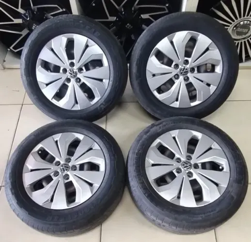 Roda de ferro T-Cross aro 16 5x100 + 205/60R16 Goodyear HT - R$ 1.290,00