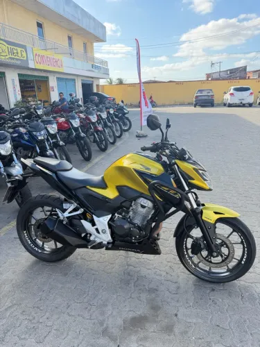 CB TWISTER 300f 2024