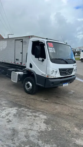 Mercedinha acelo 1016 Truckada