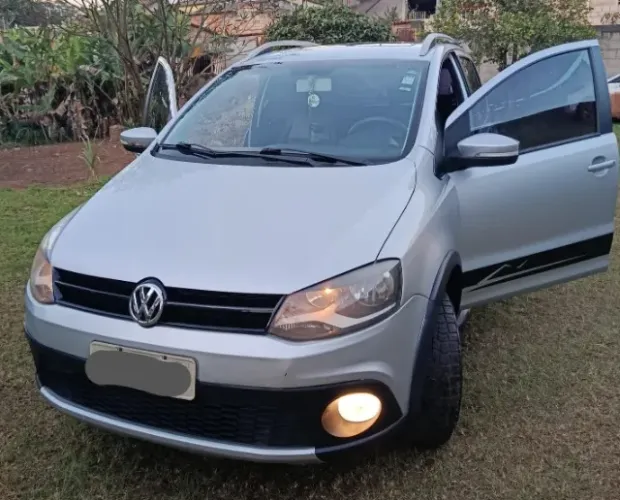 Volkswagen Crossfox 1.6 MI Total Flex 8V 5P 2011