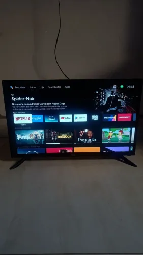 Smart TV Philco 28" (Com Mi TV Stick Xiaomi) - Completa Com Controles