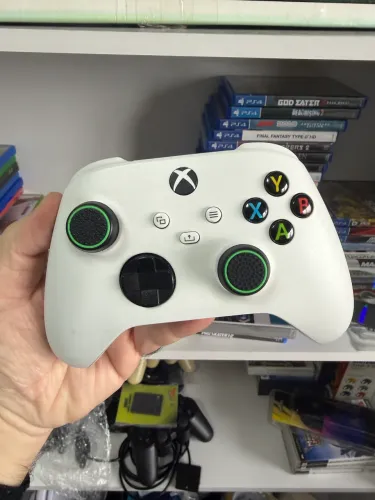 Controle Xbox Séries S Seminovo