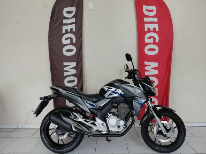 Twister 250F flex - 2019 ( ac. Moto e financio )