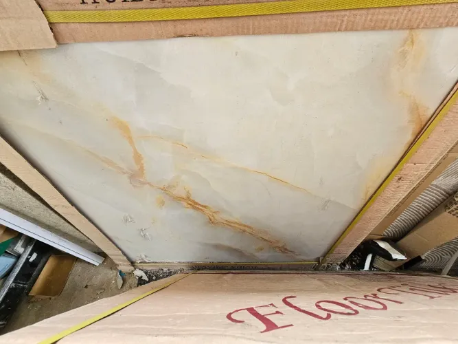 Piso Porcelanato 80 x 80