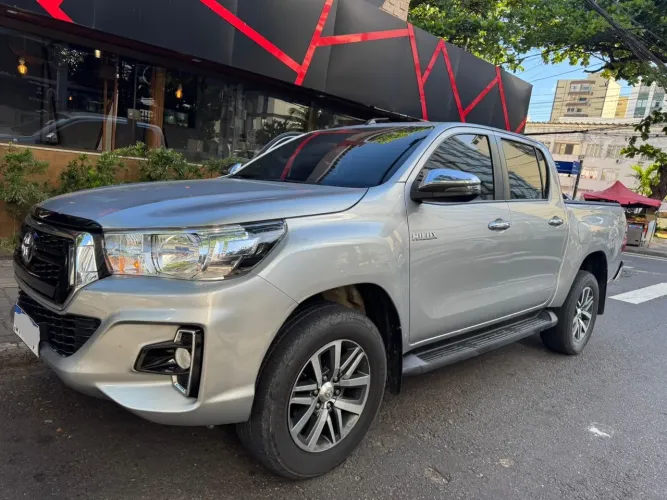 Toyota Hilux CD SRV 4X4 2.8 TDI Diesel Aut. 2020