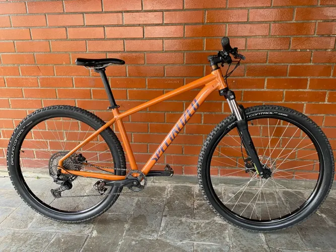 Bicicleta Specialized Rockhopper Aro 29 - Shimano