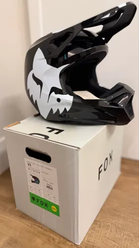Capacete Fox V1 Mips modelo novo