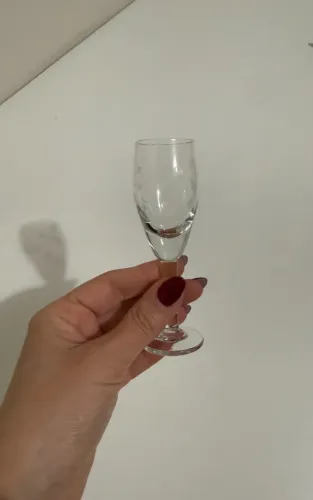 Jogo de taças de cristal lapidado - aperitivo