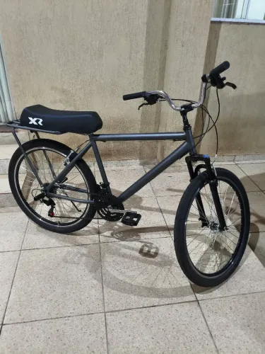 Bicicleta Montadinha com Marcha e Amortecedor