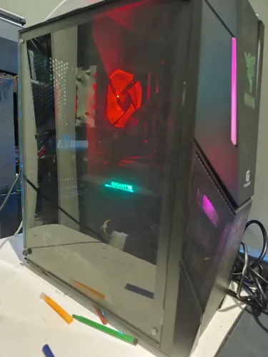 Vendo PC Gamer com teclado e mouse 