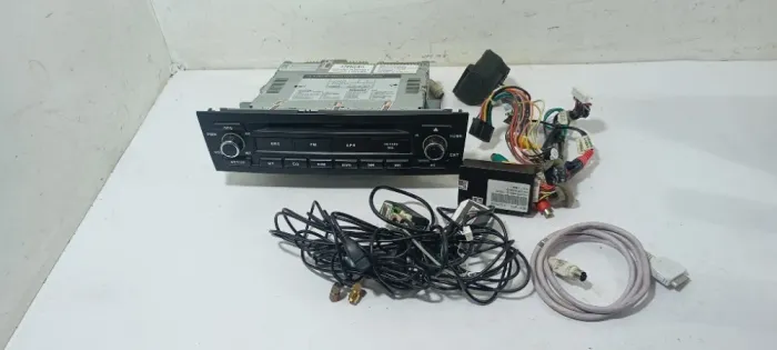 Radio E Cabos Bmw X1 Sdrive 1.8 2014 Bt07505141026