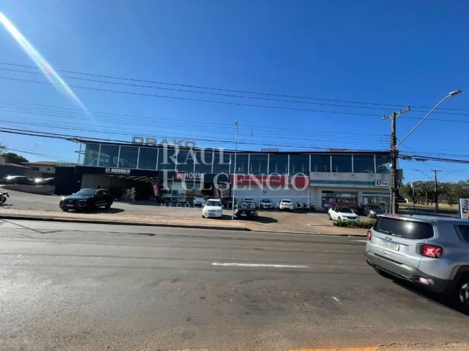 Loja para locação na rua Arcindo Sardo 180 m2